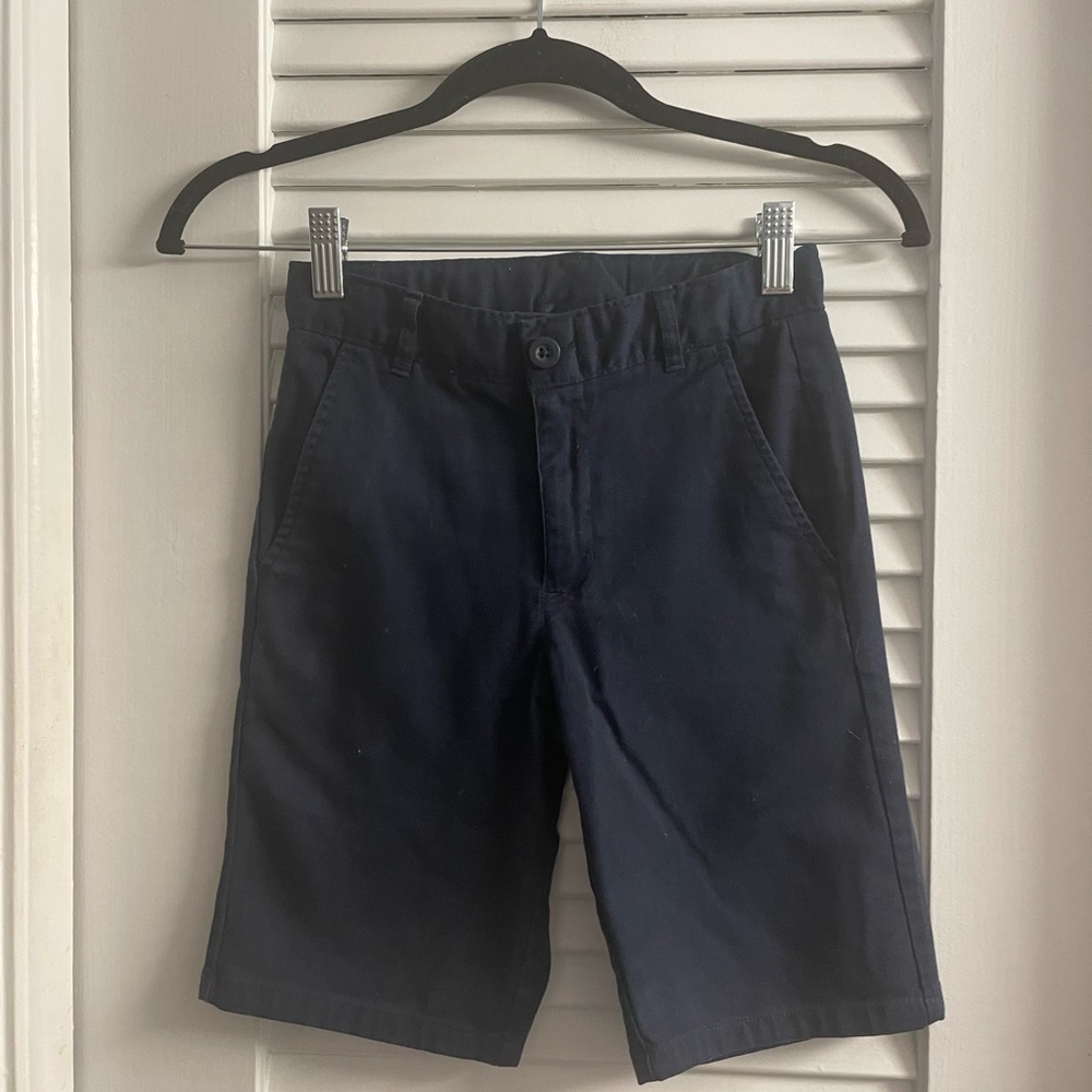 Nautica LIKE NEW-School Uniform Shorts Navy.Size 8.See pic for writing on tag